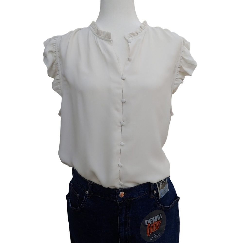 Ann Taylor Mixed Media Cream Ruffle Shell Top in Women's XL